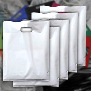 Carrier Bags Plain White 25" x 22" x 3" - 250
